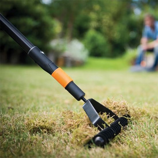 Fiskars Quikfit Verticuteerhark - Tuingereedschap - Hark opzetstuk - 370 mm van Fiskars — afbeelding 3