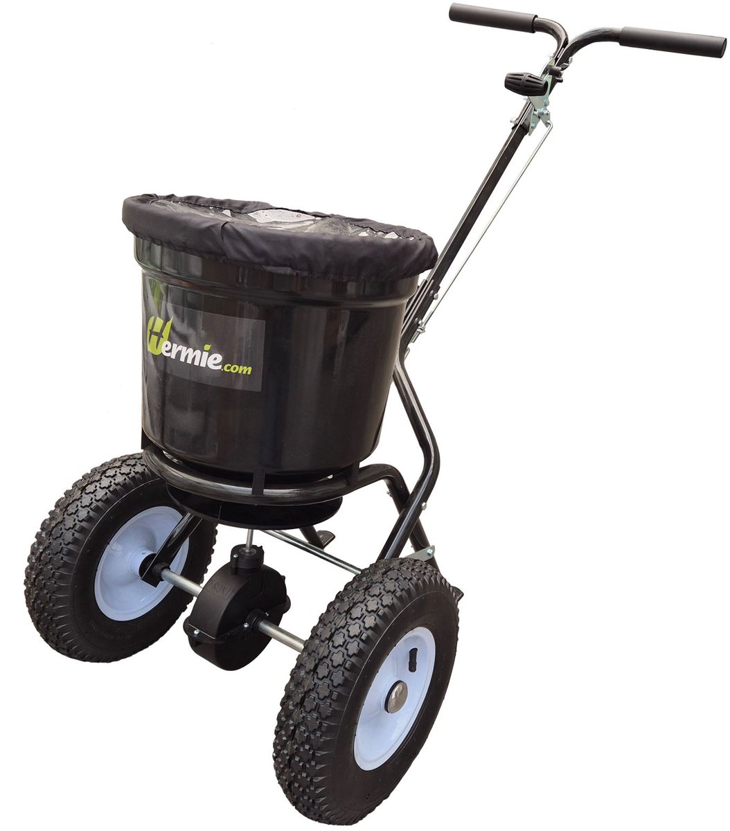 Bol.com Professionele meststofstrooier Hermie 23 liter - inclusief scherm en regenhoes - Grote capaciteit bespaart tijd door min... aanbieding