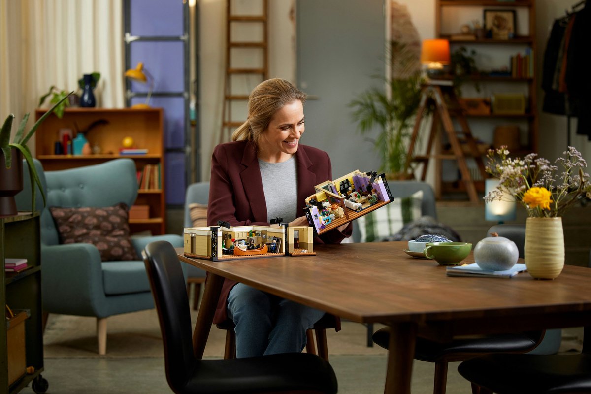 LEGO Creator Expert De Appartementen van Friends - 10292 — afbeelding 16
