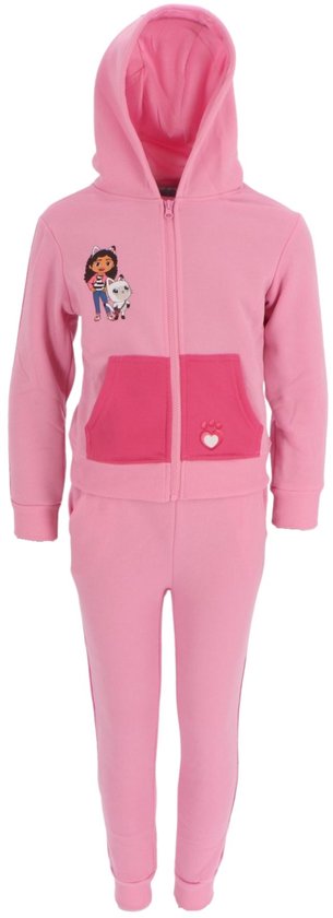 Lichtroze joggingpak met capuchon, met op de borst een afbeelding van Gabby en Pandy Poes. Heeft een dubbele voorzak.
