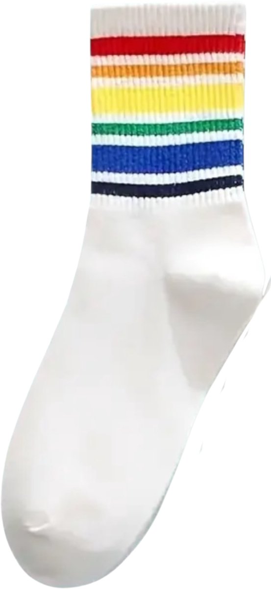 Witte Sokken met Regenboogstrepen – One Size | Fris, Comfortabel & Stijlvol