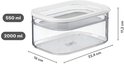 Transparante koelbox met witte deksel, met aanduidingen voor 550 ml, 2000 ml en afmetingen.