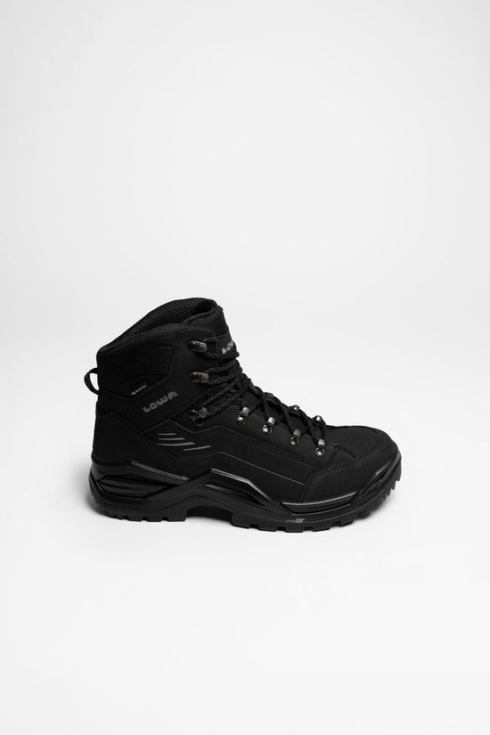 Zwarte LOWA Renegade wandelschoen met veters, Gore-Tex logo en zwarte zool.