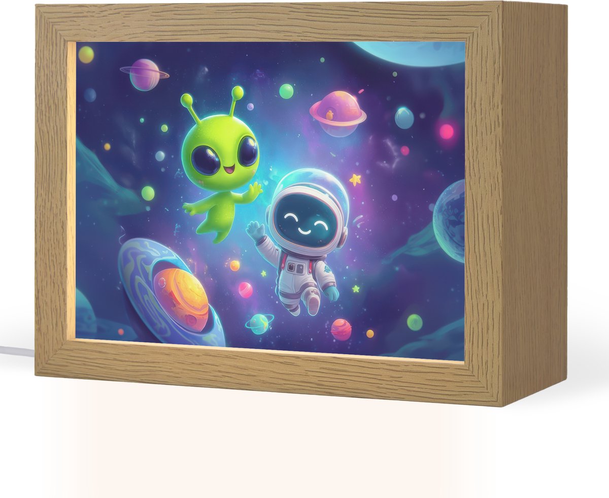 Nachtlampje 20x15 cm - Kinder lampje - Alien - Astronaut - Ruimte - Planeten - Tafellamp kinderkamer - Slaapkamer lamp - Bedlamp kinderen - Kinderlampje stopcontact - Wandlamp babykamer - Nachtlampjes
