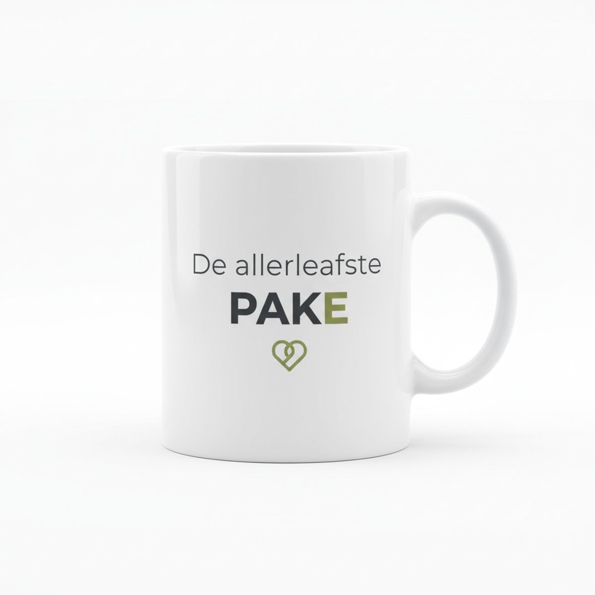 De Allerliefste Pake Mok – Hart Design – Witte Keramische Koffiemok 330 ml