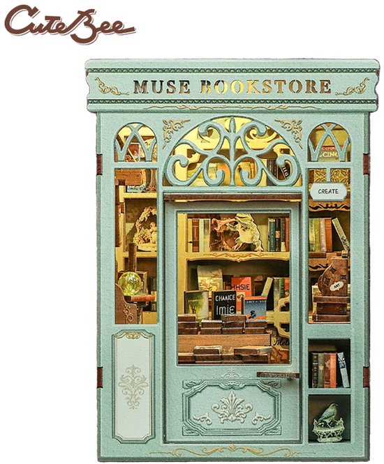 Gemonteerde 'Muse Bookstore' model, een miniatuur boekhandel met gouden details, boeken, en een vogel.