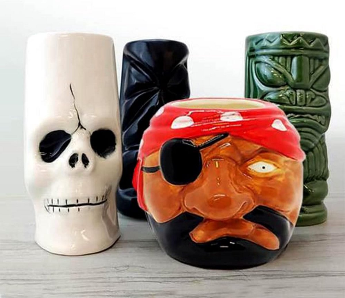 Set van 4 Keramische Tiki Mokken voor Cocktails