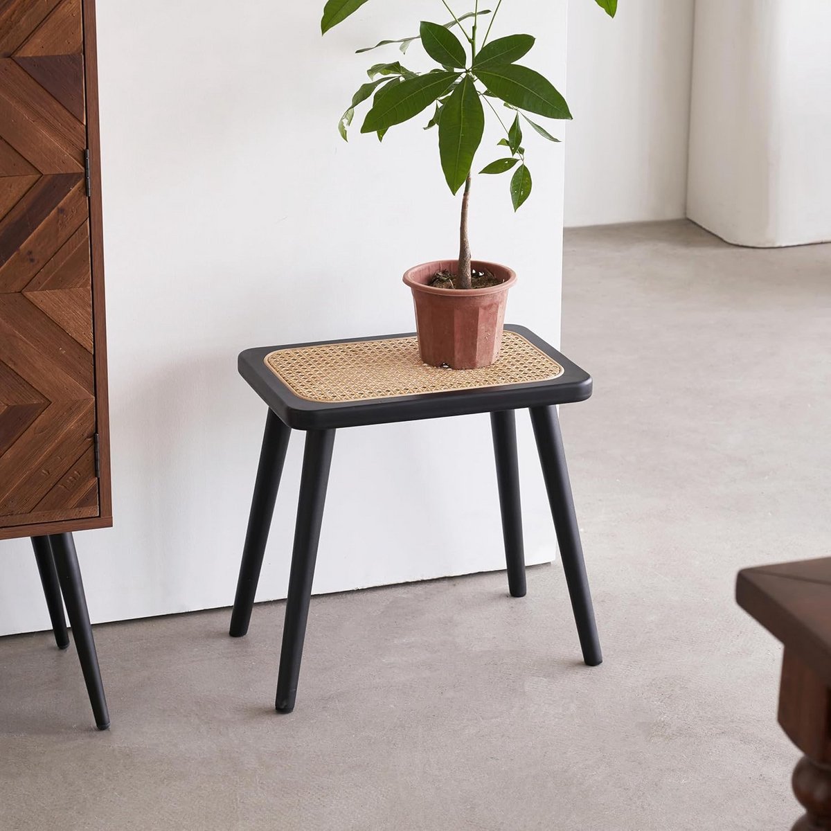 Handgemaakte Kruk van Natuurlijk Rotan Hout - Vierkant Model met Afneembare Poten