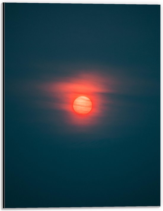 WallClassics - Dibond - Rode Maan achter Wolken - 30x40 cm Foto op Aluminium (Met Ophangsysteem)