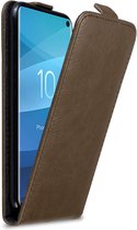 Cadorabo Hoesje geschikt voor Samsung Galaxy S10 4G in KOFFIE BRUIN - Beschermhoes in flip design Case Cover met magnetische sluiting