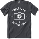 Trust me , I'm A Photographer | Fotografie - Camera - Photography - T-Shirt - Unisex - Mouse Grey - Maat L