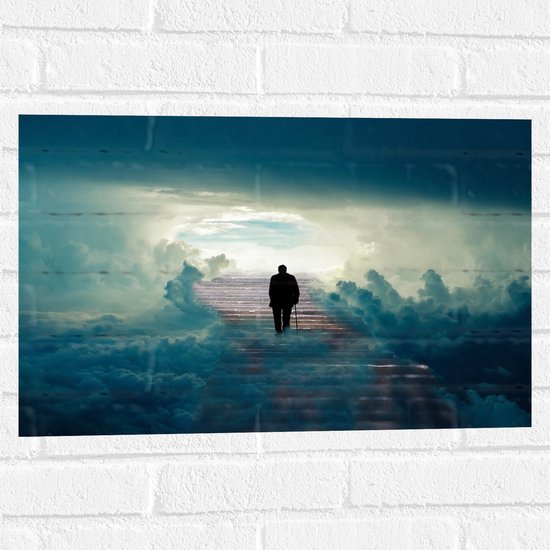 WallClassics - Muursticker - Man lopend op Trap naar Wolken - 60x40 cm Foto op Muursticker