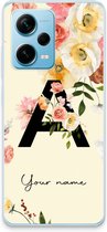 Gepersonaliseerd - Case Company® - Hoesje geschikt voor Xiaomi Redmi Note 12 Pro Plus hoesje - Flirty Flowers Monogram - Soft Cover Telefoonhoesje - Bescherming aan alle Kanten en Schermrand