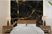 Behang - Fotobehang Marmer - Goud - Zwart - Marmerlook - Luxe - Glitter - Breedte 300 cm x hoogte 300 cm