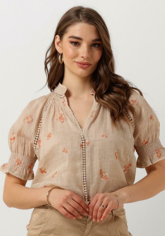 NUKUS Carolina Top Embroidery Tops & T-shirts Dames - Shirt - Zand - Maat L