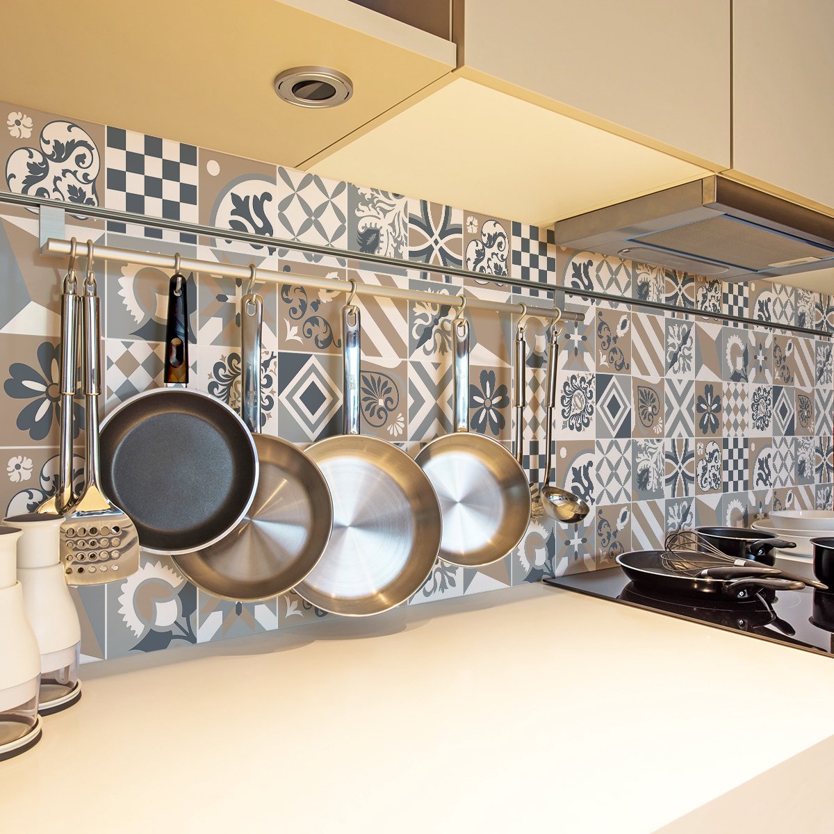 Ambiance Sticker Zelfklevende tegelmuurstickers voor keuken en badkamer - 24 cementtegelstickers (Cirino-stijl) - 24 stickers, 15x15 cm Multi color