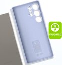 Lichtblauwe Samsung siliconen hoes, binnenzijde met camera-uitsparing en certificeringen.