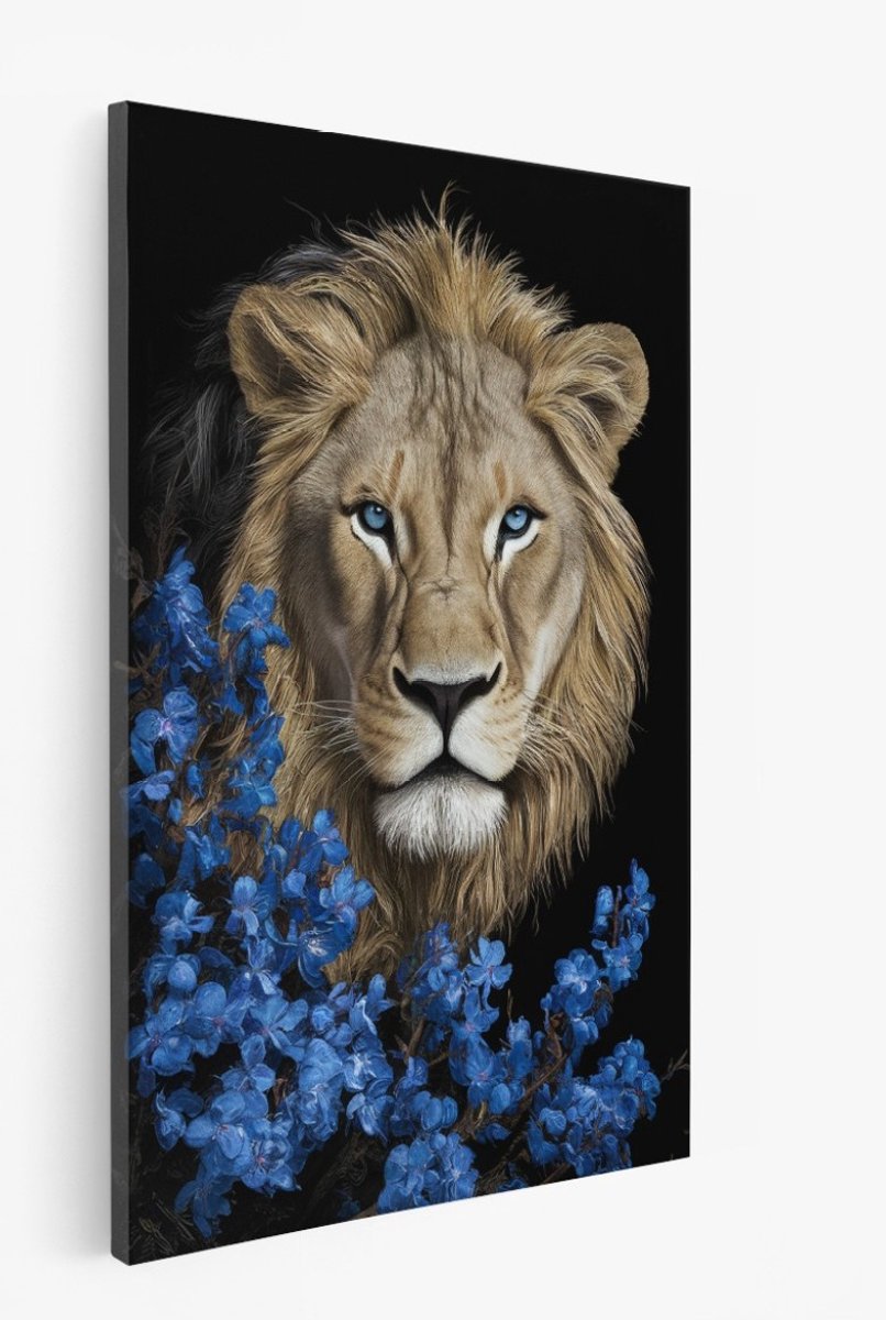 Saammp Canvas Schilderij - Leeuw - Blauwe Bloemen - Abstract - Dieren - 50x70 - Foto op canvas - Wanddecoratie - Muurdecoratie Woonkamer - Slaapkamer decoratie - Canvas Print Multicolor