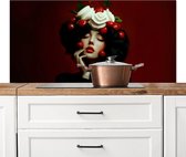 Crédence de Cuisinière en Aluminium 120x60 cm - Femme - Cerises - Crème fouettée - Écran Pare-éclaboussures pour Plaque de Cuisson - Protection Murale