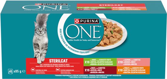Pack Purina ONE Sterilcat de 40 sachets, avec un chat et des gamelles de poulet, bœuf, saumon, dinde et carottes.