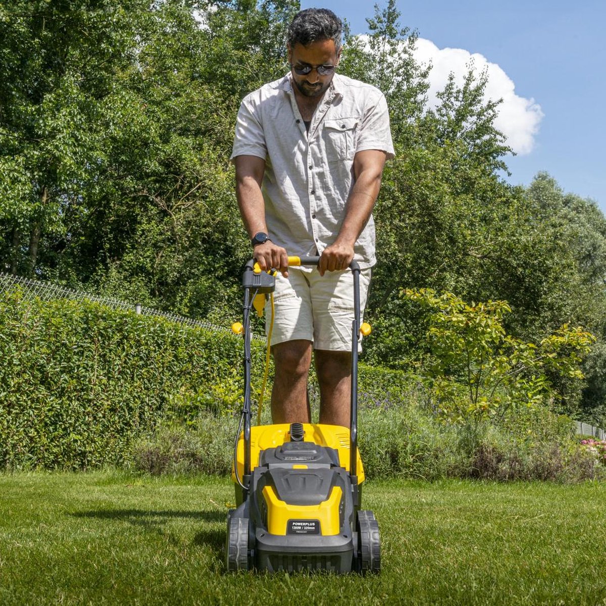 Powerplus Tuingereedschap set POWXG62205T - 1300W Grasmaaier 320mm + Trimmer 250W – foto 4