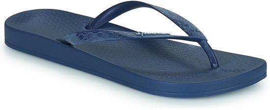 Navy Ipanema slipper op zij aanzicht met gevlochten band en logo.