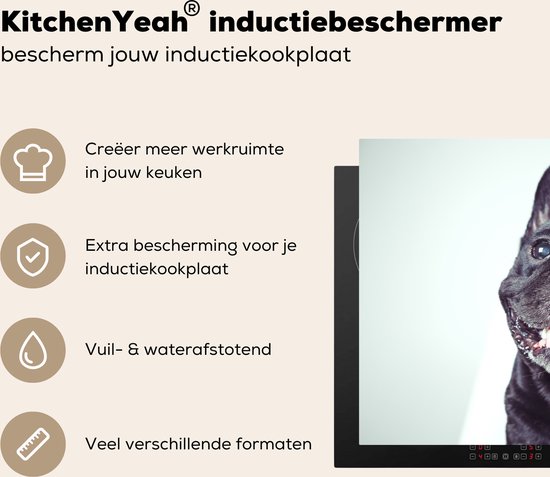 KitchenYeah® Inductie beschermer 81.6x52.7 cm - Franse Bulldog - Zwart - Stoel - Kookplaataccessoires - Afdekplaat voor kookplaat - Inductiebeschermer - Inductiemat - Inductieplaat mat