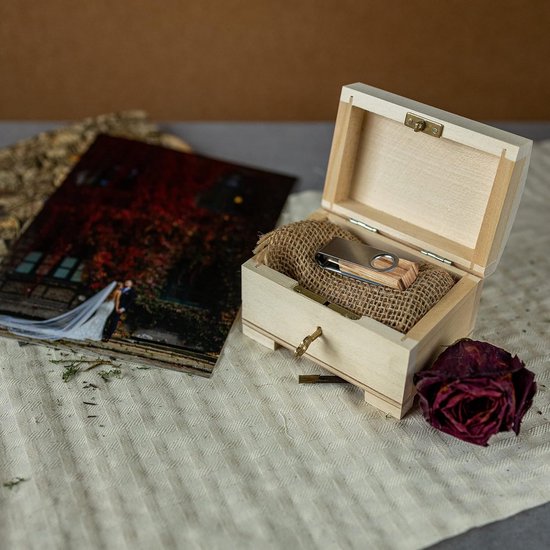 Duoyif 2Pcs Coffre à Trésor En Boi Non Fini, Boîte En Bois Hexagonale, Mini Boîte à Bijoux Bricolage, Boite De Rangement En Bois Avec Couvercle, Coffrets Cadeaux Pour Anniversaires Mariages, 13x13x7cm