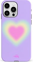 xoxo Wildhearts Daydreamer Single Layer - Hoesje geschikt voor iPhone 13 Pro Max hoesje - Dames hoesje geschikt voor iPhone 13 Pro Max - Kleurrijk hoesje geschikt voor iPhone 13 Pro Max hoesje shockproof case - Roze hoesje met hartje