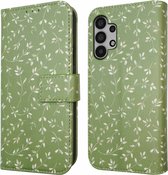 iMoshion Hoesje Geschikt voor Samsung Galaxy A32 (5G) Hoesje Met Pasjeshouder - iMoshion Design Bookcase smartphone - Groen / Green Flowers