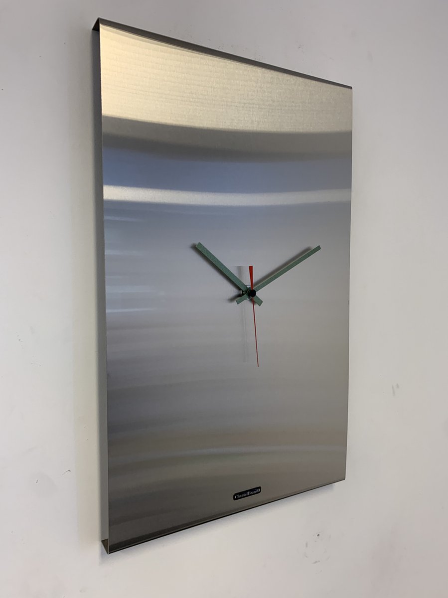 Wandklok CHANTALBRANDO -- NEW JERSEY -- MODERN DESIGN