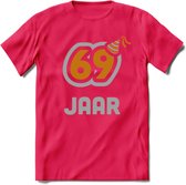 69 Jaar Feest T-Shirt | Goud - Zilver | Grappig Verjaardag Cadeau Shirt | Dames - Heren - Unisex | Tshirt Kleding Kado | - Roze - M