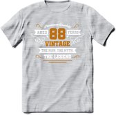88 Jaar Legend T-Shirt | Goud - Wit | Grappig Verjaardag en Feest Cadeau Shirt | Dames - Heren - Unisex | Tshirt Kleding Kado | - Licht Grijs - Gemaleerd - 3XL