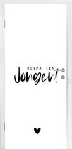 Deursticker Babyshower - Hoera een jongen - Gender reveal - Feest - Tekst - 90x215 cm - Deurposter
