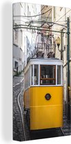 Canvas schilderij 80x160 cm - Wanddecoratie Een tram zit vast aan de Lavra kabelbaan in Lissabon - Muurdecoratie woonkamer - Slaapkamer decoratie - Kamer accessoires - Schilderijen