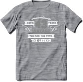 43 Jaar Legend T-Shirt | Zilver - Wit | Grappig Verjaardag en Feest Cadeau | Dames - Heren - Unisex | Kleding Kado | - Donker Grijs - Gemaleerd - M