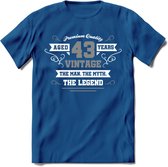 43 Jaar Legend T-Shirt | Zilver - Wit | Grappig Verjaardag en Feest Cadeau | Dames - Heren - Unisex | Kleding Kado | - Donker Blauw - XXL