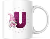 Kerst Mok met afbeelding: Snowman Gnome - Roze - Letter U | Kerst Decoratie | Kerst Versiering | Grappige Cadeaus | Koffiemok | Koffiebeker | Theemok | Theebeker