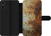 Bookcase Geschikt voor iPhone XS Max telefoonhoesje - Staalplaat - Oud - Roest print - Met vakjes - Wallet case met magneetsluiting
