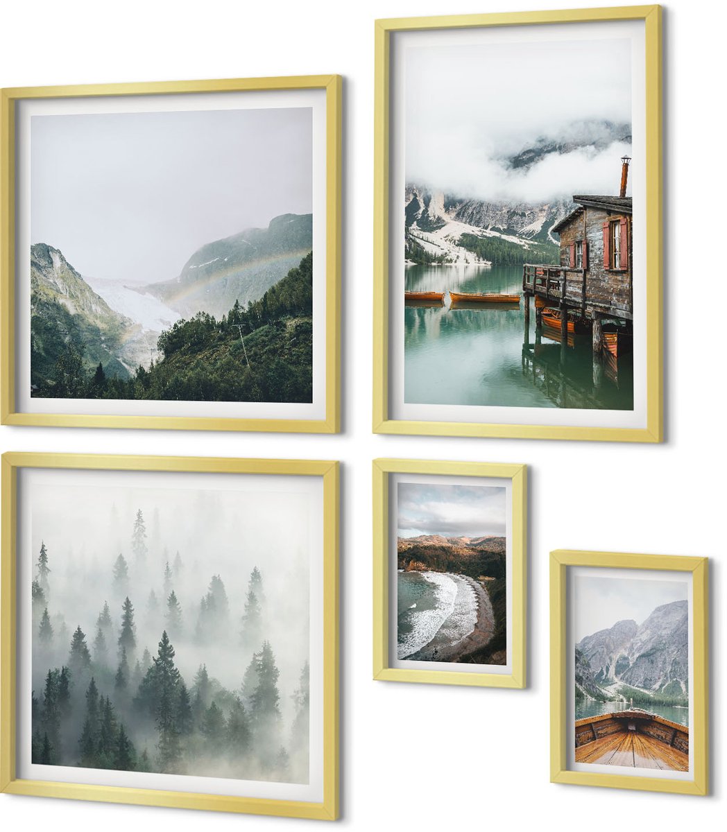 Coloray 5-Delige Schilderij Set - Berglandschappen Met Huisjes Aan Het Water En In De Bossen. - 50 x 50 cm, 20 x 30 cm En 40 x 60 cm - Schilderijen Set - Wanddecoratie - Woonkamer - Interieur Decoratie