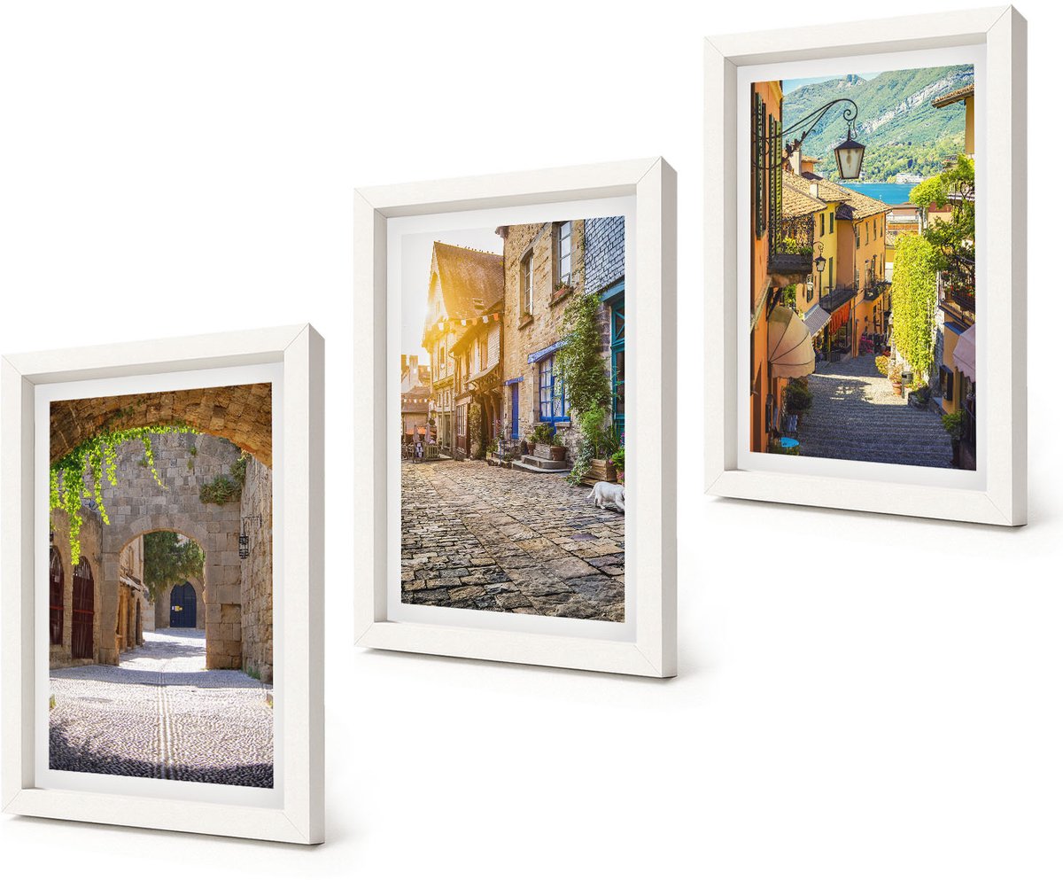 Coloray 3-Delige Schilderij Set - Sfeervolle straatjes met stenen gebouwen en poorten. - 20x30 - Wanddecoratie - Schilderijen Set - Interieur - Moderne Wanddecoratie