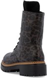 Bruine veterboot met zwart panterprint, dikke profielzool en omslagkraag.