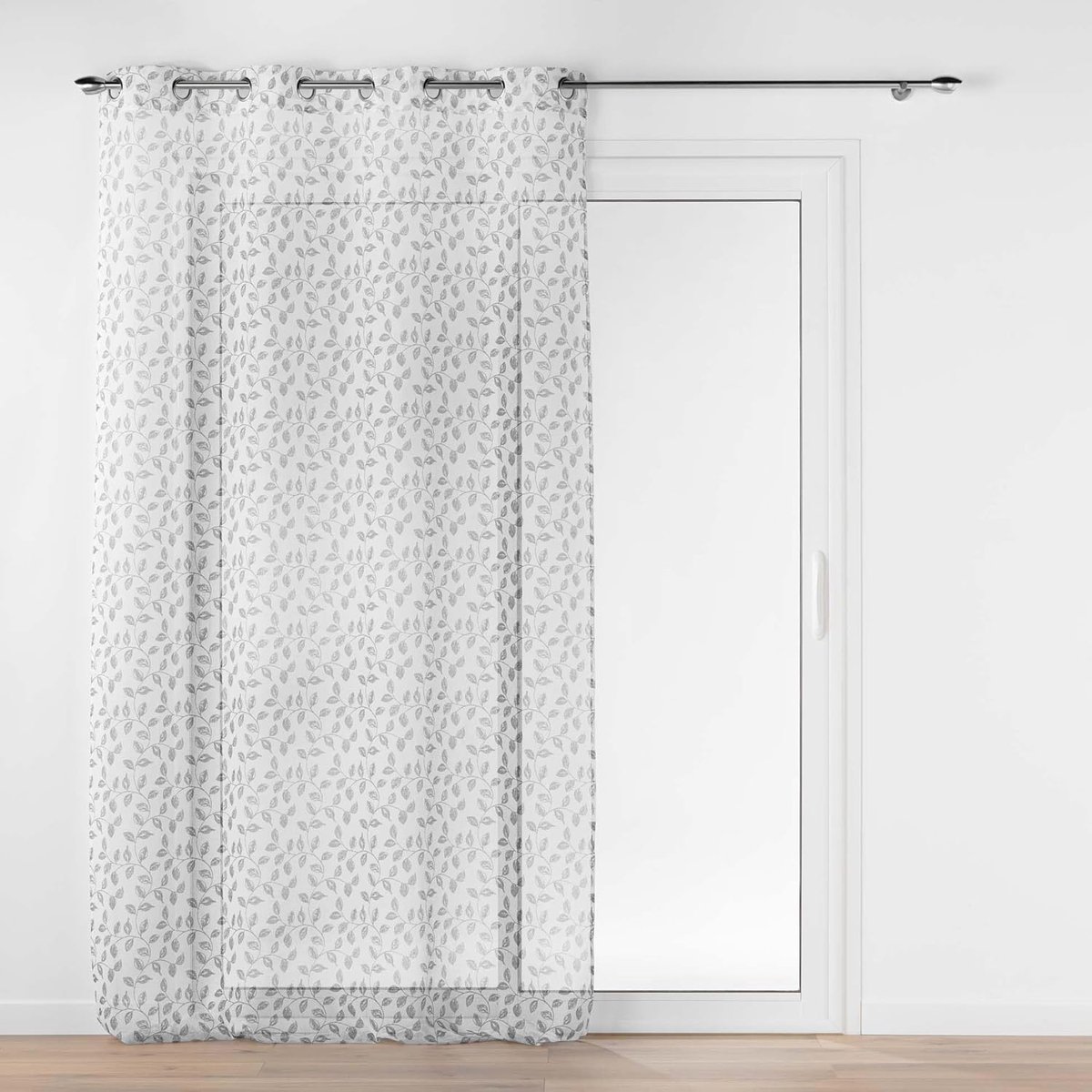 douceur d'intérieur, Gordijn met oogjes (137 x 240 cm) Farandole grijs, bedrukte zandvoile
