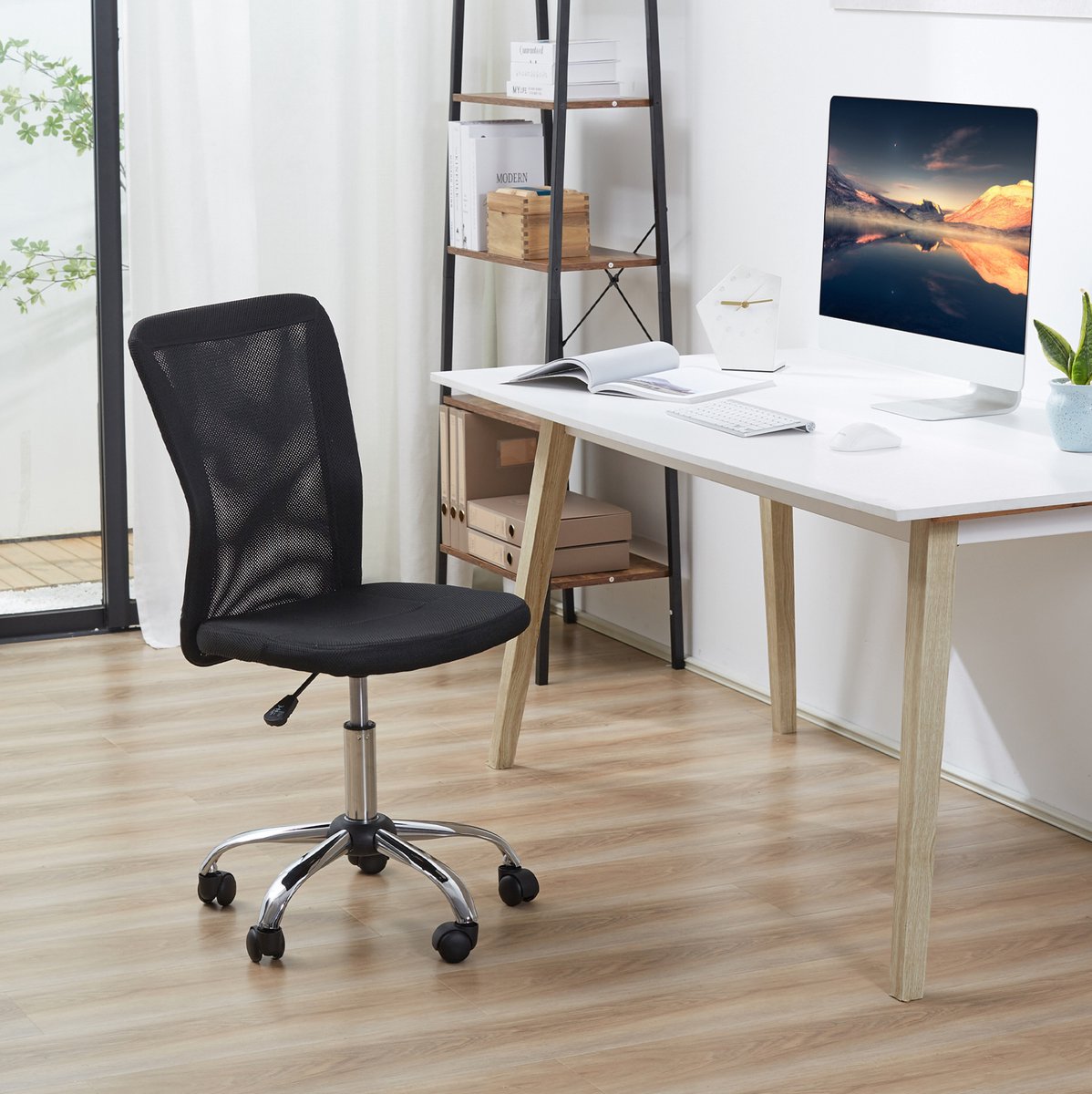 MEUNIQ bureaustoel zonder armleuningen ergonomisch hoogteverstelbaar 90-100 cm met mesh rugleuning en rolwielen 360° draaibaar voor werkkamer zwart