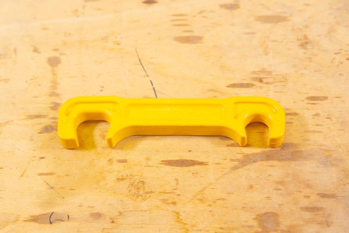 Radiator Klep Sleutel - Ventiel Tool - Verwarming Installatie - Eenvoudige Montage - Klein - Zwart