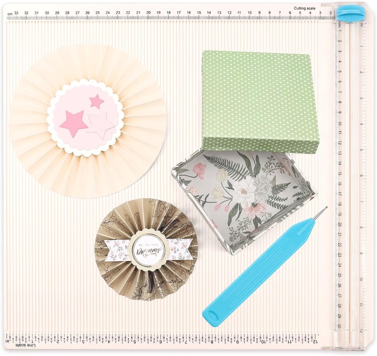 Multifunctionele papier snijder en scorebord voor nauwkeurig snijden en vouwen, ideaal voor DIY projecten, kaarten en cadeauverpakkingen