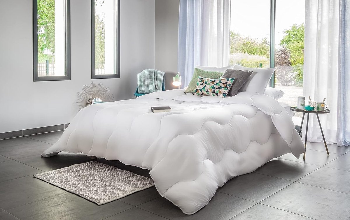 SnelShoppen - Dekbed Aerelle Blue - ultrazacht en pluizig - comfortabel voor tweepersoonsbed 260 x 240 cm - milieuvriendelijk - Franse comfortvezel -
