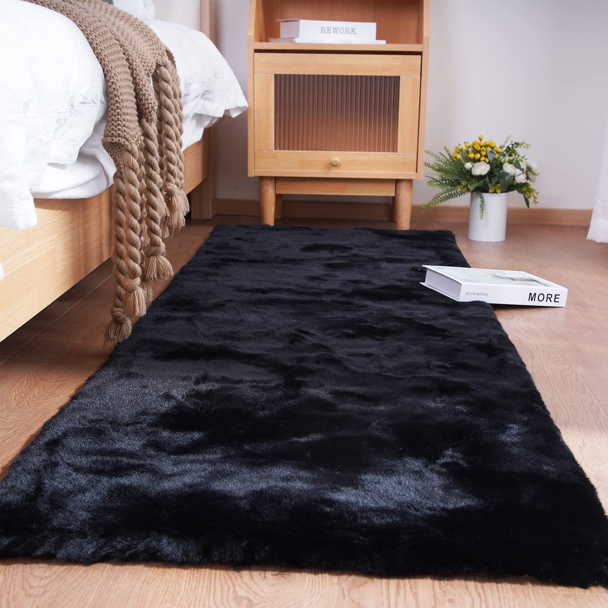 Pluizige Vloerkleden Shaggy Antislip Wasbaar Tapijt Modern Design Voor Woonkamer Bedkant Slaapkamer Keuken en Kinderkamer Zwart 90X150
