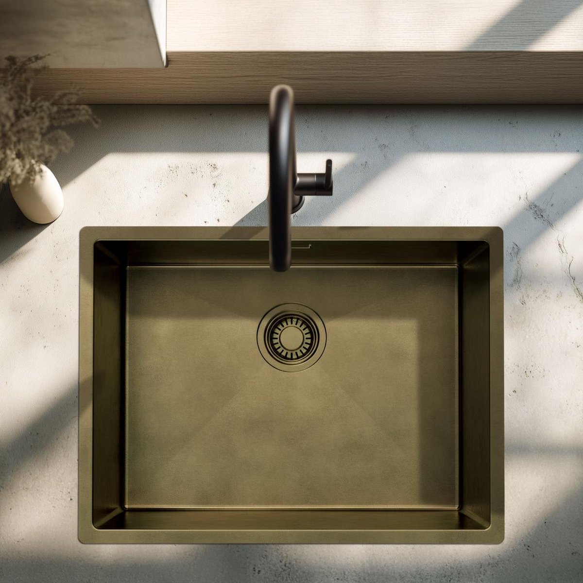Pure.Sink Luxion PVD Antiek Bronzen spoelbak 55x40 cm onderbouw, vlakinbouw en opbouw met bodemrek PLX5540-64