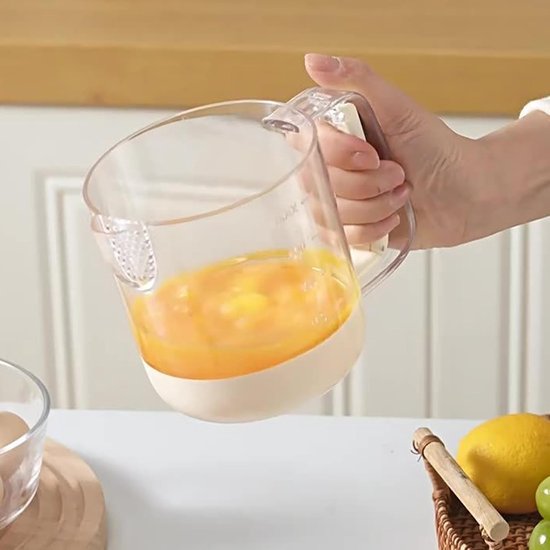 Eiermengbeker - Handmixer Keukengerei - Bakken en Feestvoorbereiding - Handmatig en Draadloos - 12x13x12 cm - Beige — afbeelding 2